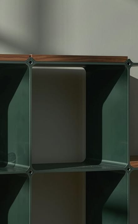 The same detail in dark green